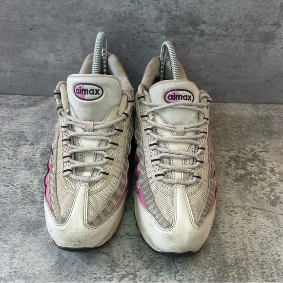 Nike Air Max 95 Running Shoes Womens sz 9 - tan/pink - Picture 4 of 9